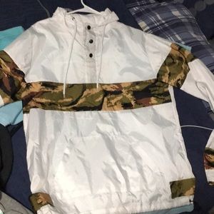 Windbreaker Large never worn